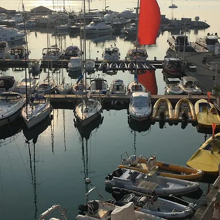 Daire Boutique Hirondelle Port *