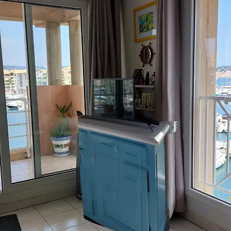 Boutique Hirondelle Port Apartamento Fréjus