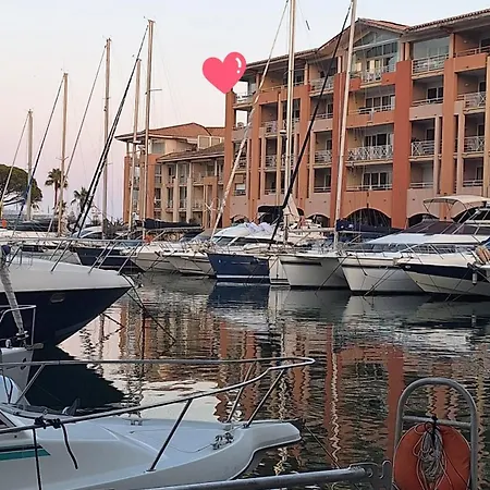 Boutique Hirondelle Port דירה